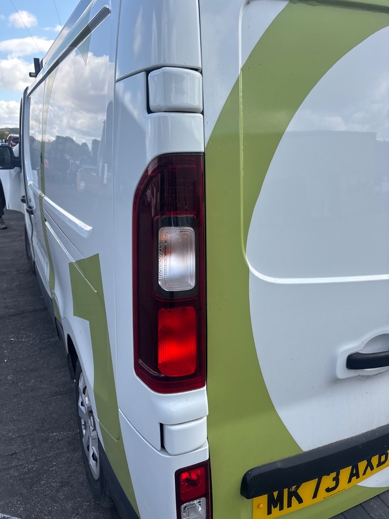 [EPE-122830] Piloto trasero izquierdo Renault Trafic III