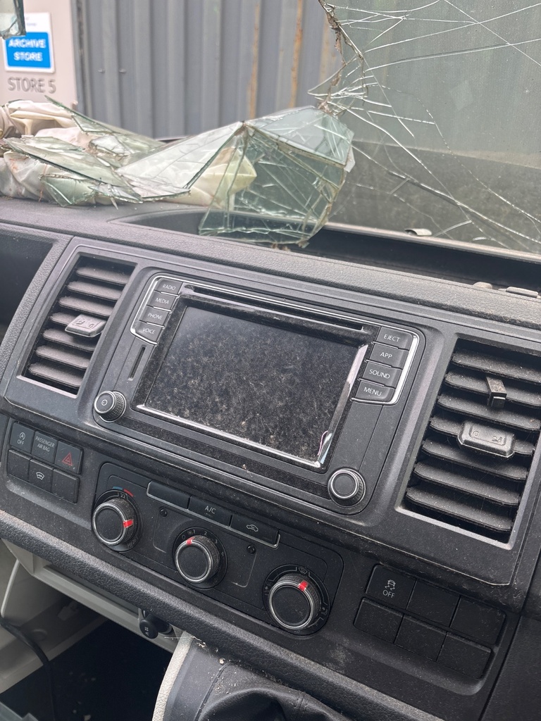 [EPE-119712] Salida de aire salpicadero VW Transporter 2019