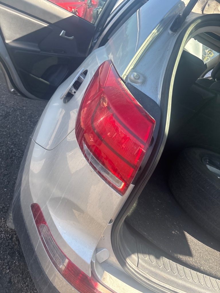 [EPE-119914] Piloto trasero izquierdo Kia Sportage 2015