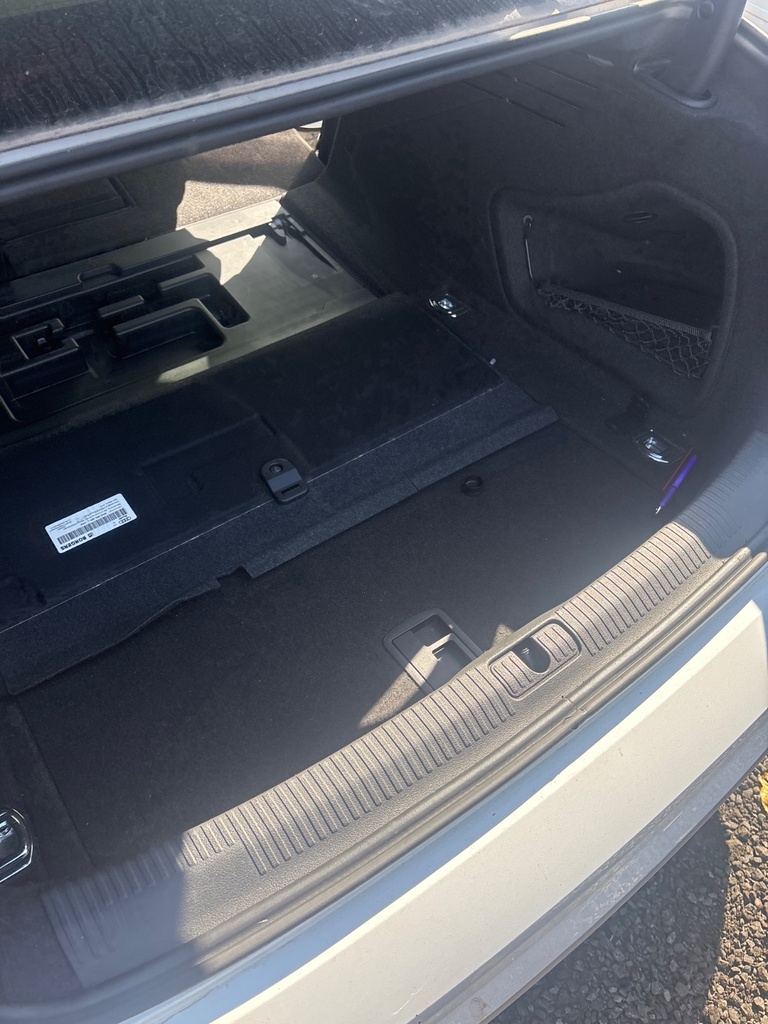 [EPE-121073] Alfombra de maletero Audi A4 2021