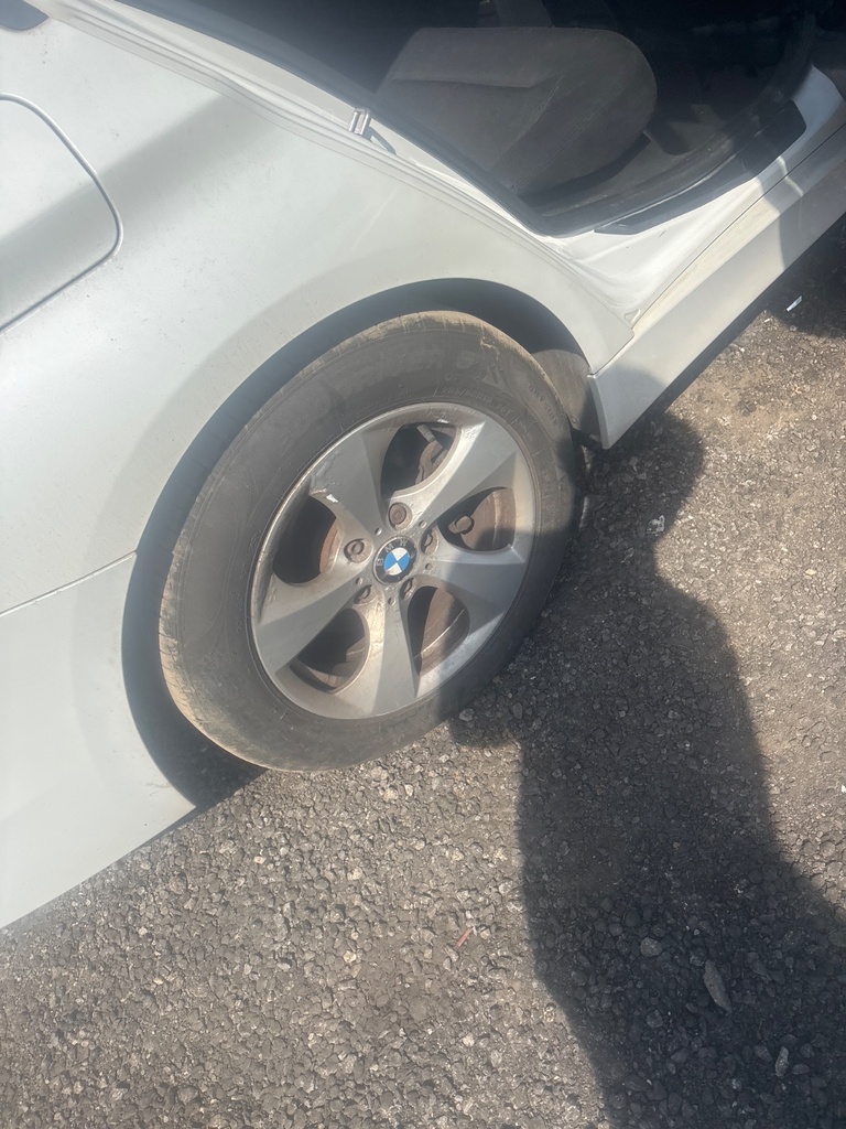 [EPE-121522] Llanta de aleación BMW Serie 3 318d