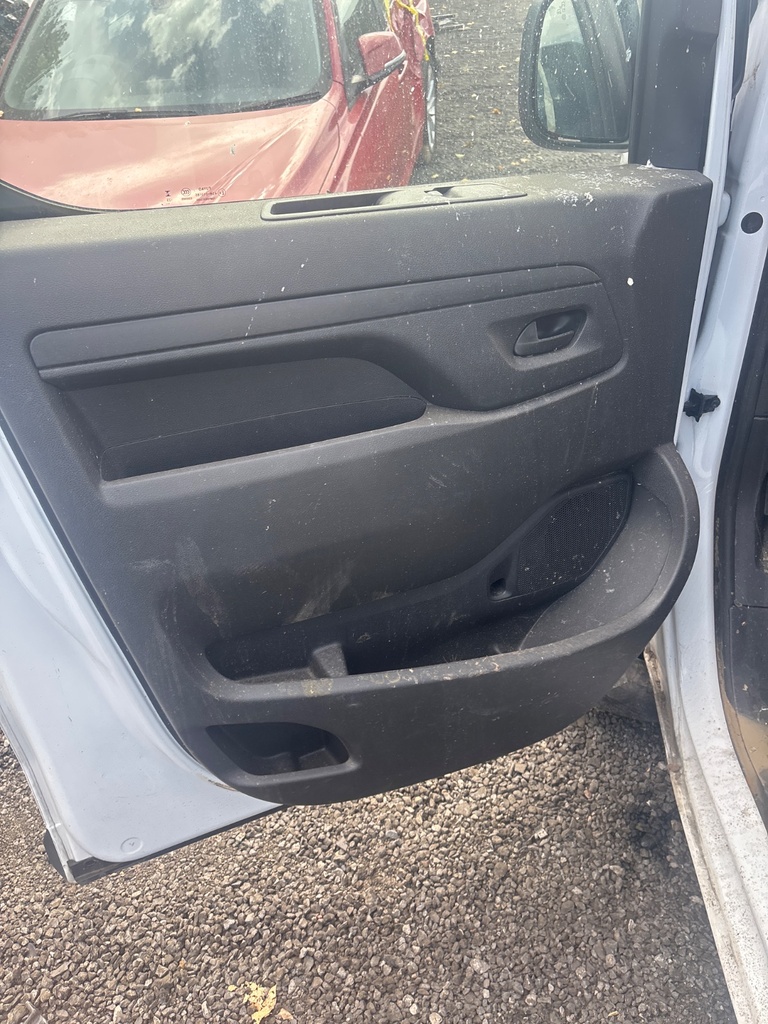 [EPE-121710] Panel interior de puerta delantera izquierda Opel Vivaro