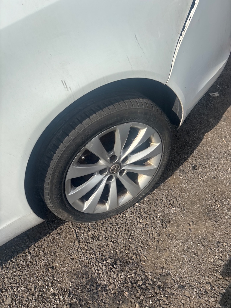 [EPE-121801] Llanta de aleación Opel Insignia