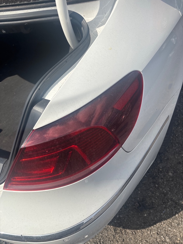 [EPE-121877] Piloto trasero derecho VW Passat CC