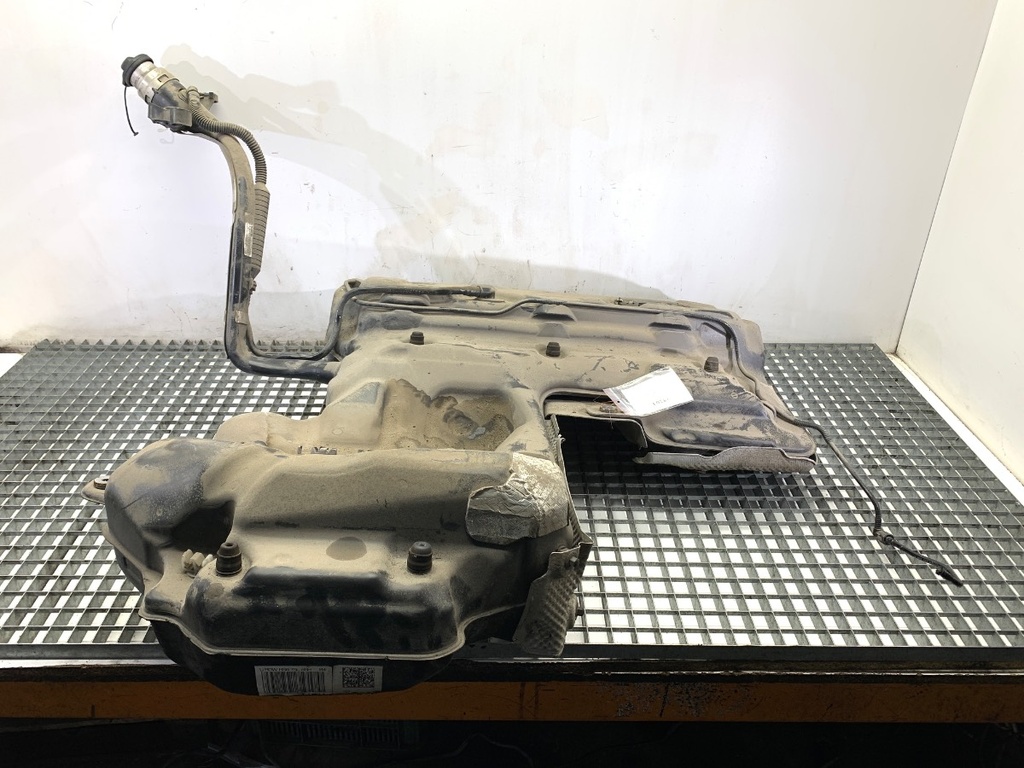 [STARK-824103] Depósito de combustible AUDI A6 C7 Avant (4G5, 4GD) 2011-2018 RS6 performance quattro 445 kW [605 KM] gasolina 2015-2018