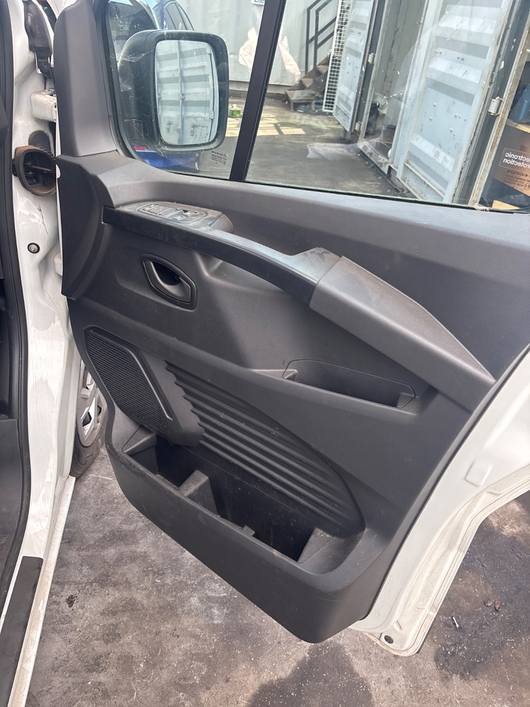 [EPE-122801] Panel interior de puerta delantera derecha Renault Trafic III