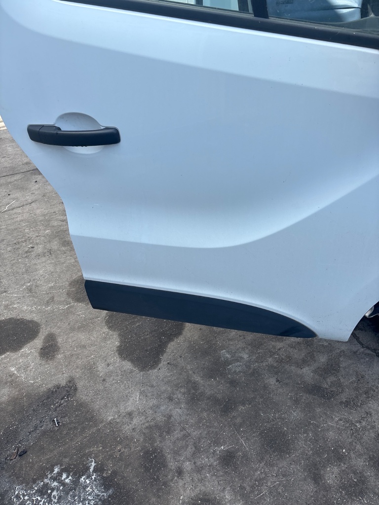 [EPE-122804] Moldura puerta delantera derecha Renault Trafic III