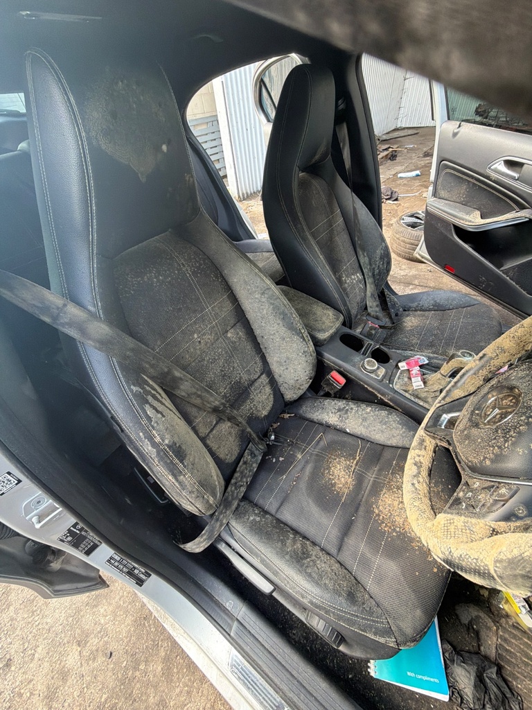 [EPE-122890] Asiento delantero derecho Mercedes Clase A W176