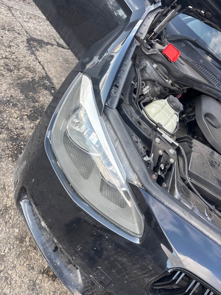 [EPE-122921] Faro derecho BMW Serie 1