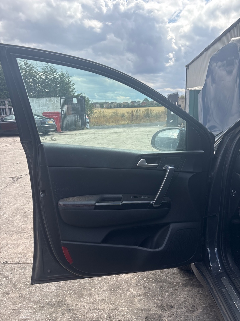 [EPE-123054] Panel interior de puerta delantera izquierda Kia Sportage