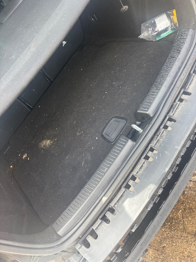 [EPE-123222] Alfombra de maletero Mercedes Clase A (W177) 2019