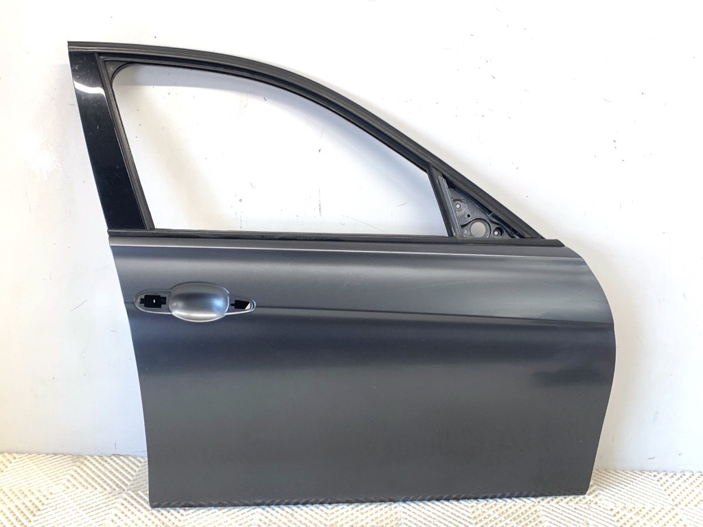 [STARK-913281] Puerta delantera derecha BMW Serie 3 (F30, F80) 2011-2018