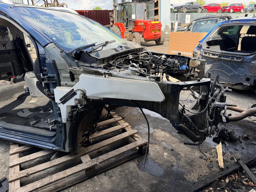 [MTD-535517] Habitáculo de cabina Nissan Navara NP300 D23