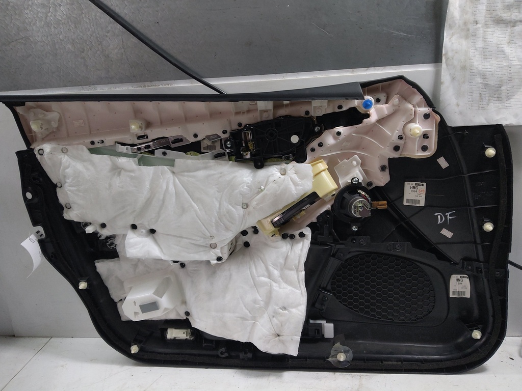 [MTD-535622] Revestimiento de puerta INFINITI Q50
