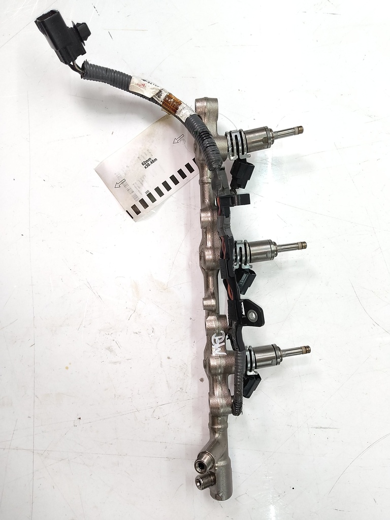[MTD-535398] Rampa de inyección Lexus RX350