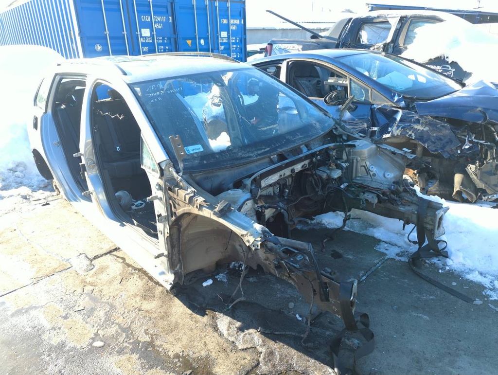 [STARK-825984] Panel de puerta delantero derecho VW Golf VII Variant (BA5, BV5) 2013-2022