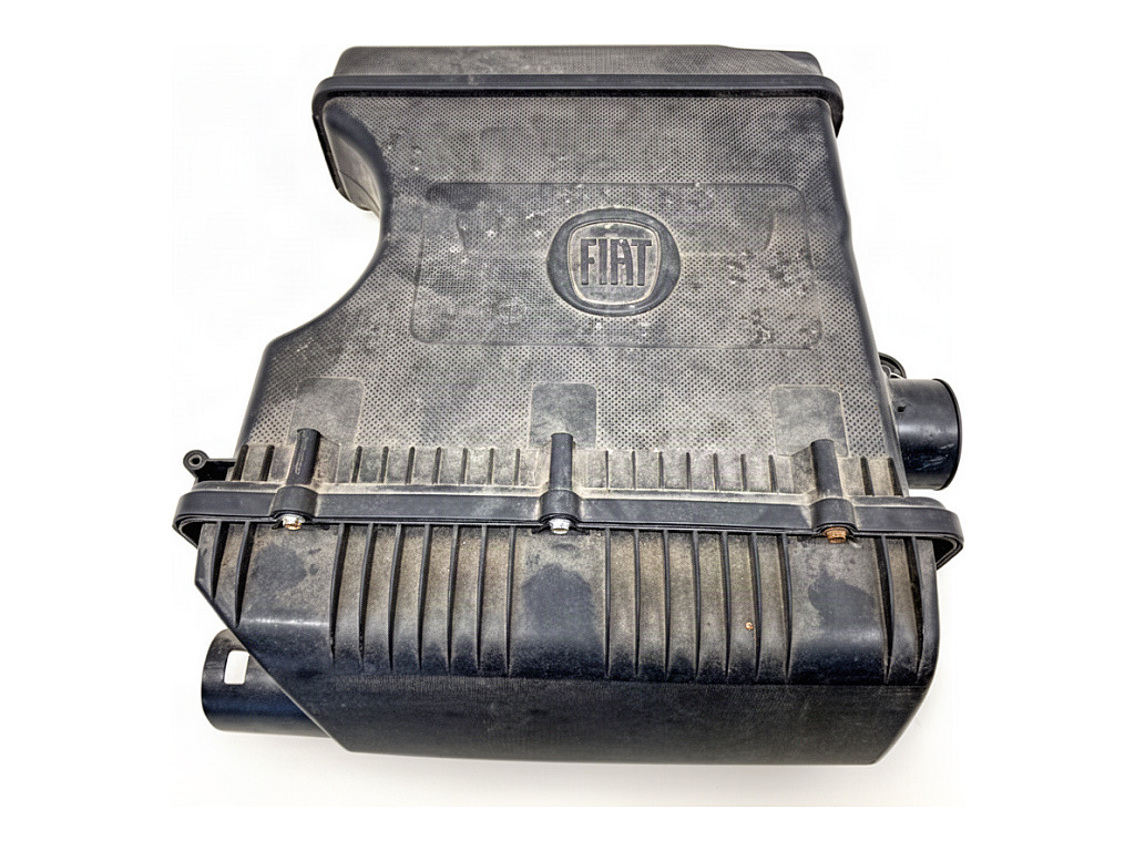 [STARK-941629] Caja de filtro de aire Fiat Tipo sedan (356_)