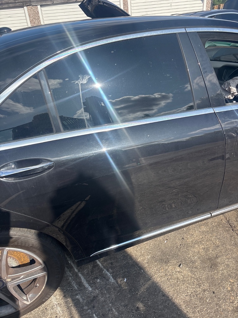 [EPE-123873] Puerta trasera derecha Mercedes S-Klasse 2016