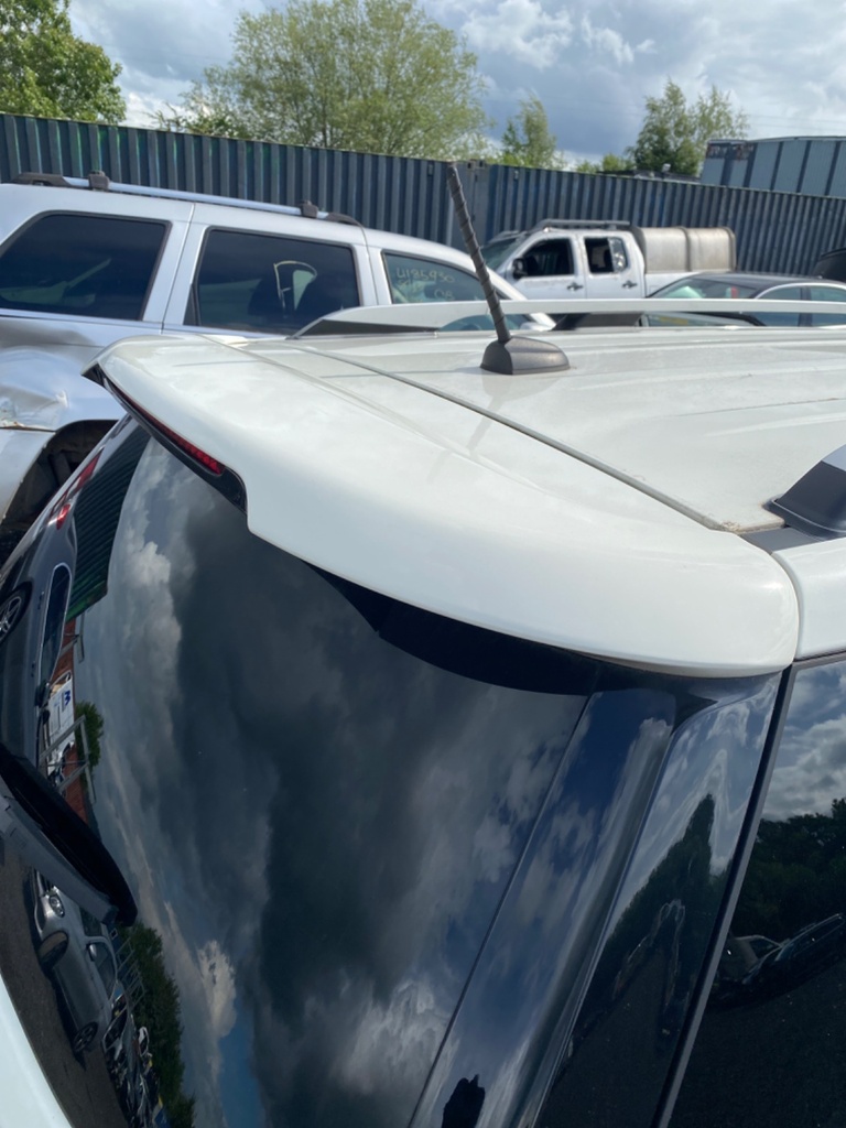[EPE-103865] Alerón trasero SsangYong Tivoli