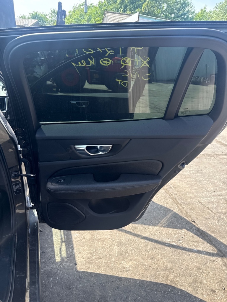 [EPE-105699] Elevalunas puerta trasera derecha Volvo V60