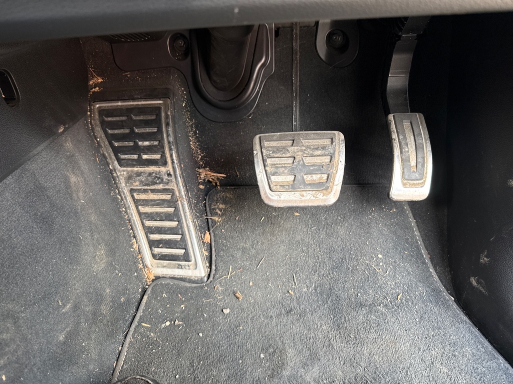[EPE-107406] Conjunto de pedales Audi Q5 2023