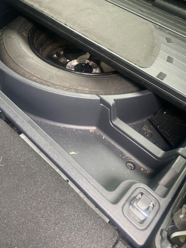 [EPE-108380] Caja de almacenamiento maletero Kia Niro