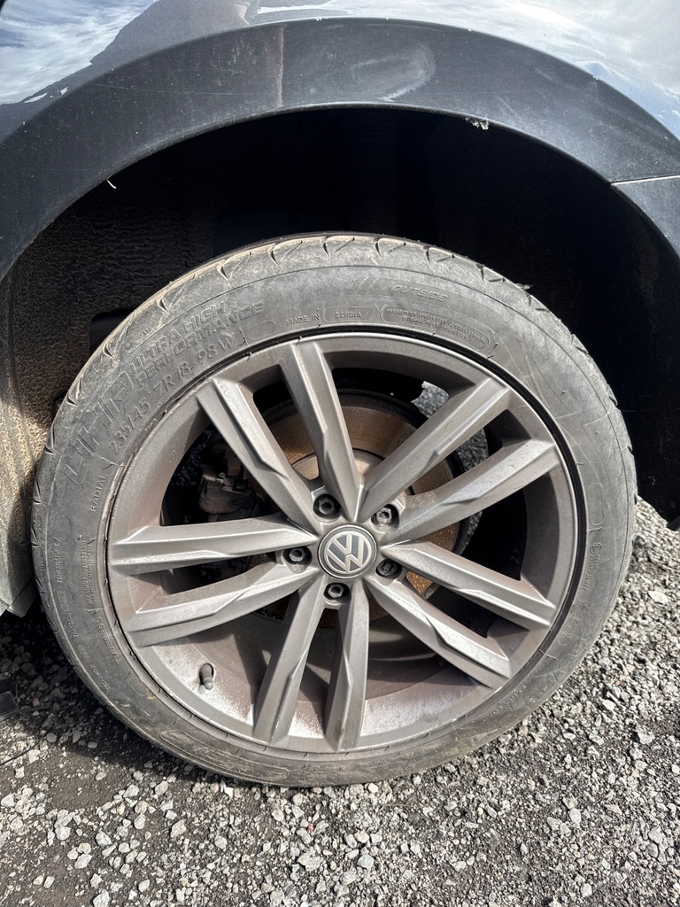 [EPE-109578] Llanta de aleación Volkswagen Passat 2017