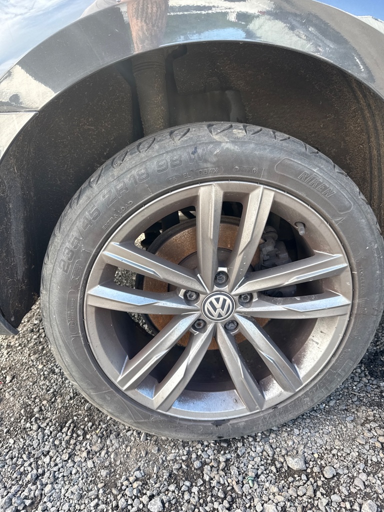 [EPE-109579] Llanta de aleación Volkswagen Passat 2017