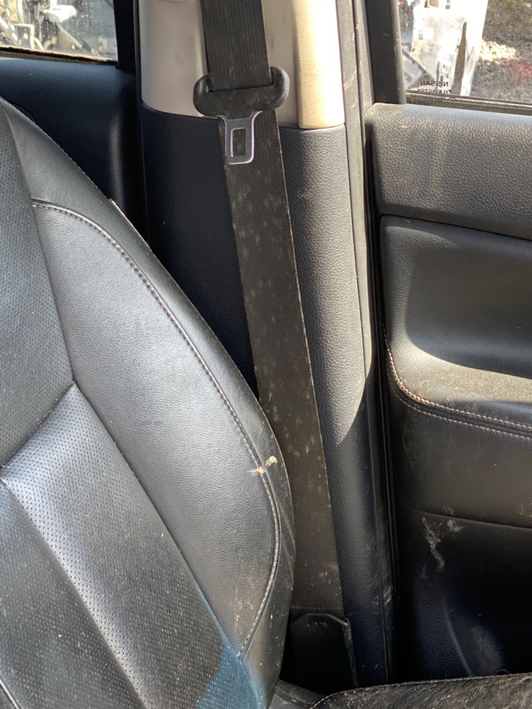 [EPE-110023] Embellecedor de pilar B inferior izquierdo Nissan Navara 2016