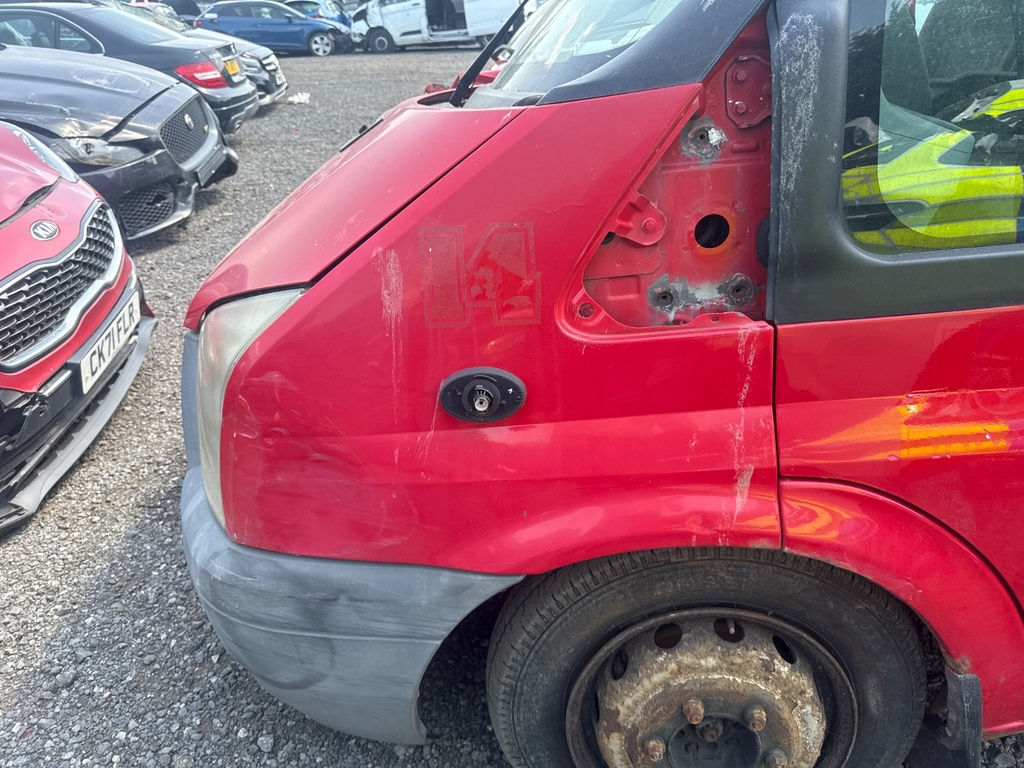 [EPE-111291] Aleta delantera izquierda Ford Transit