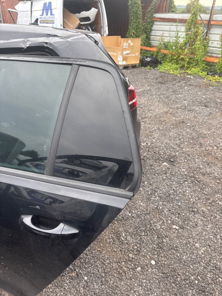 [EPE-112149] Cristal de puerta triángulo trasero izquierdo VW Golf