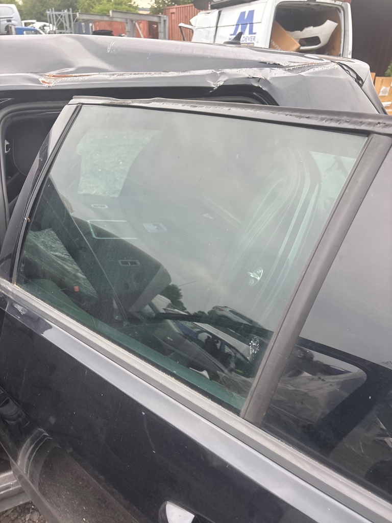 [EPE-112150] Cristal de puerta trasero izquierdo VW Golf 2016