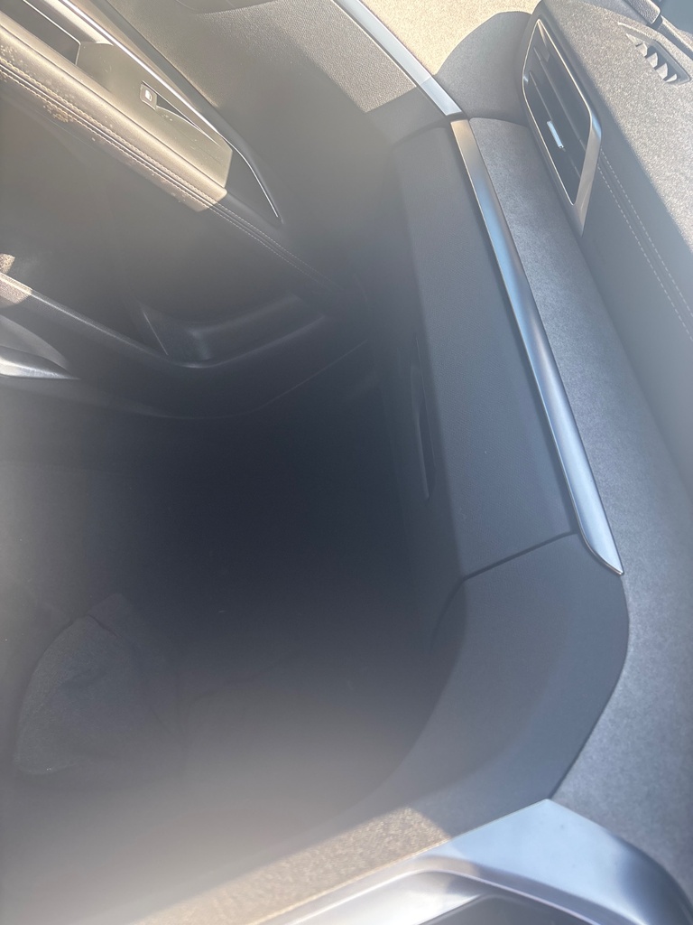 [EPE-113739] Guantera Peugeot 3008 2.0 BlueHDi