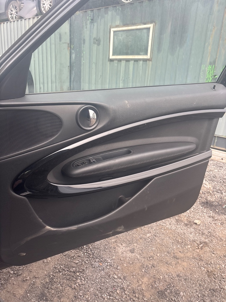 [EPE-115358] Panel interior de puerta delantera derecho Mini Paceman Cooper R61