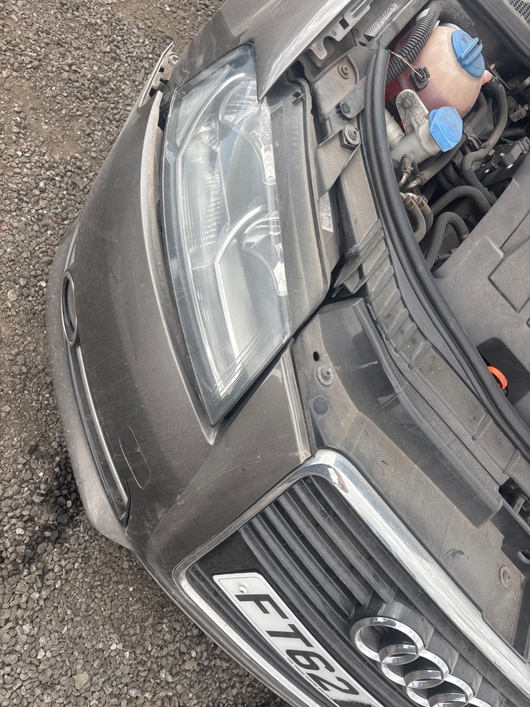 [EPE-116347] Faro derecho Audi A3