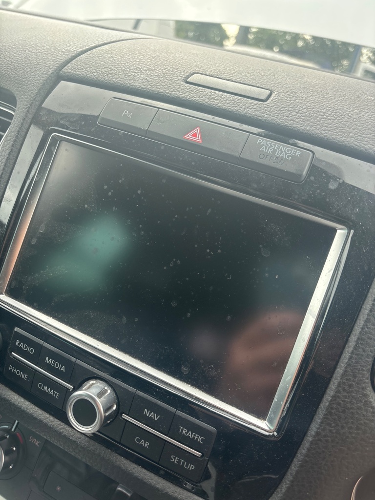 [EPE-117336] Pantalla multifunción VW Touareg 7P5