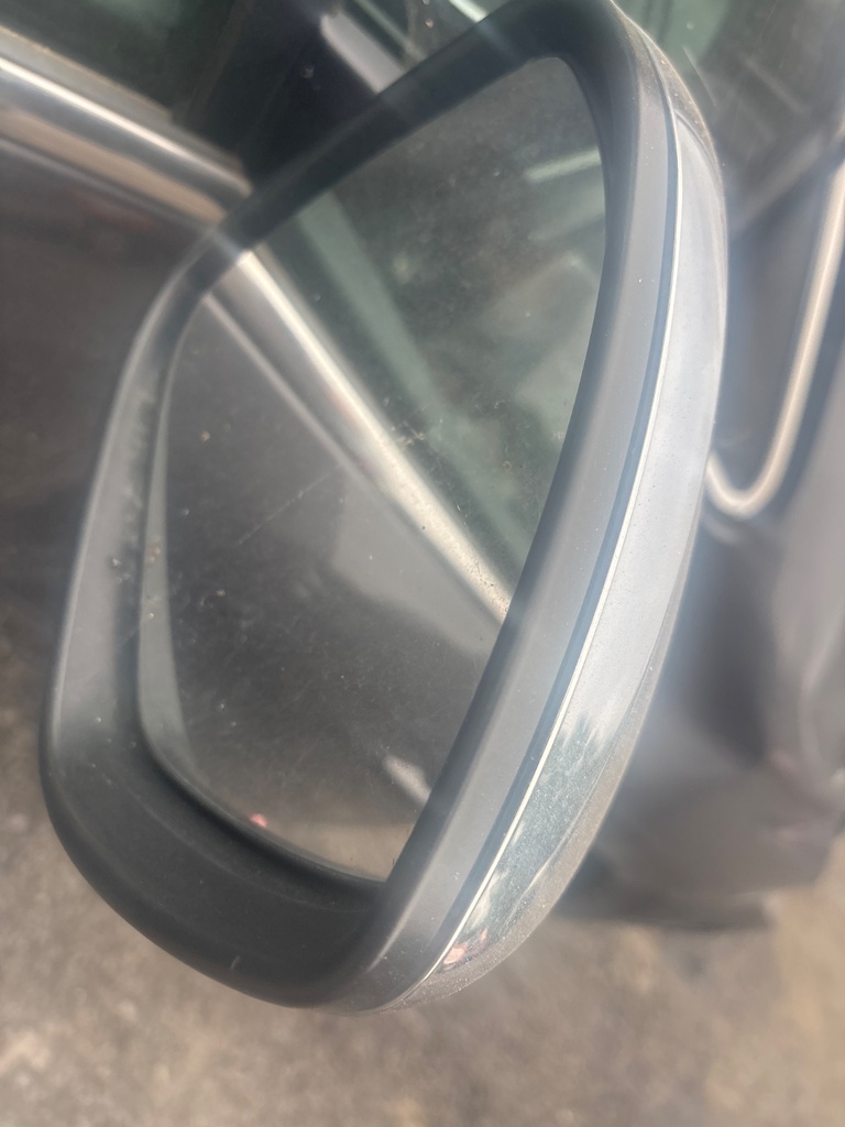 [EPE-118188] Retrovisor derecho Peugeot 208 (2018-2019)