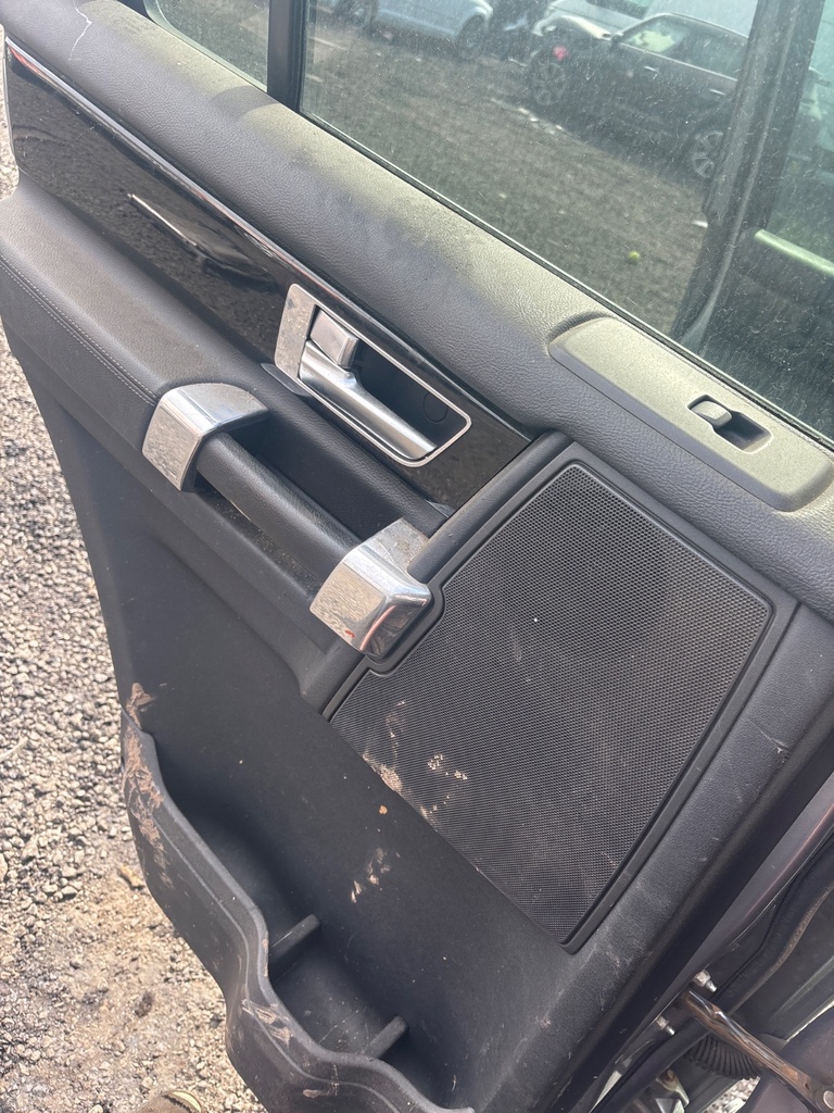 [EPE-118335] Panel interior de puerta trasera izquierda Land Rover Discovery