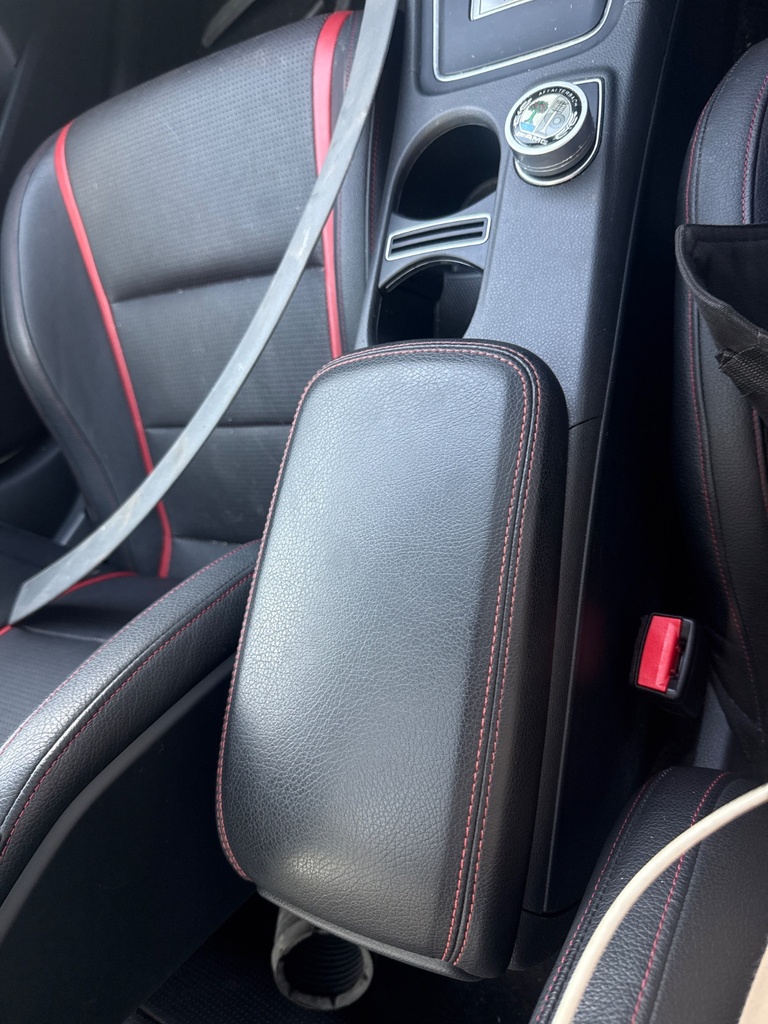 [EPE-104848] Reposabrazos de consola central Mercedes-Benz GLA-Class X156