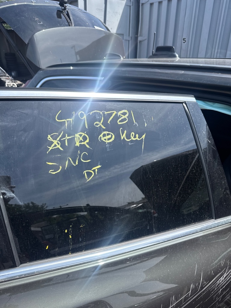 [EPE-105695] Cristal de puerta trasero derecho Volvo V60 2021