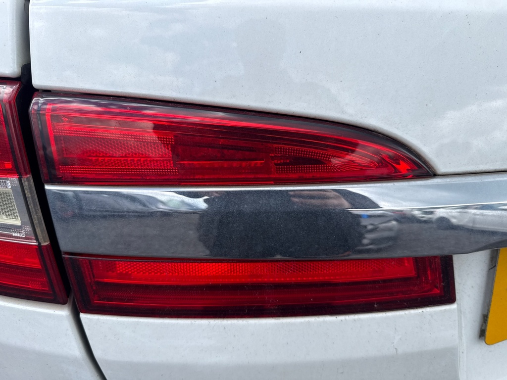[EPE-109038] Piloto trasero izquierdo Jaguar XF