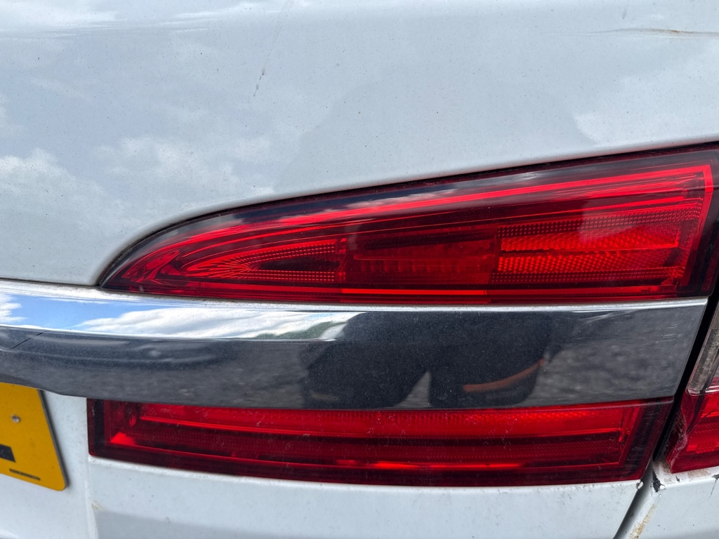 [EPE-109039] Piloto trasero derecho Jaguar XF