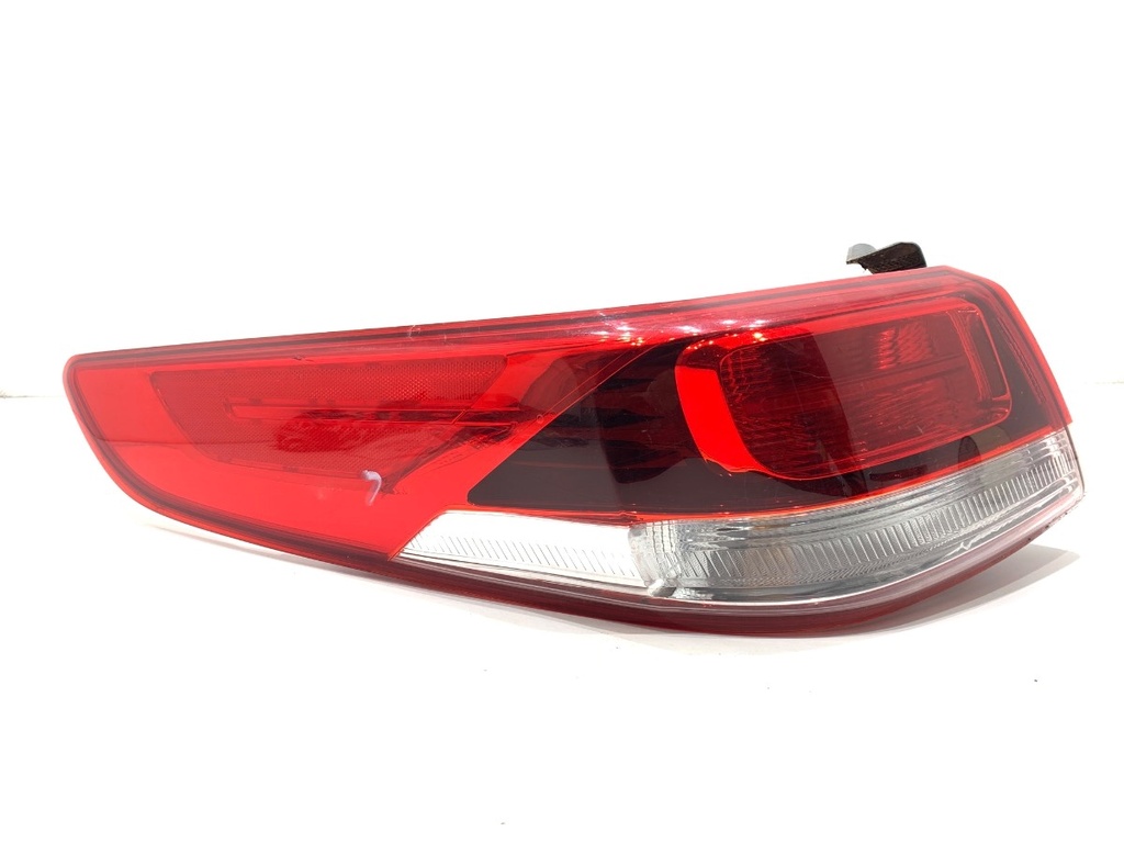 [STARK-817398] Piloto trasero izquierdo KIA Optima (JF) 2015-2022