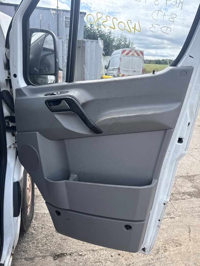 [EPE-109356] Panel interior de puerta delantera derecha Mercedes-Benz Sprinter