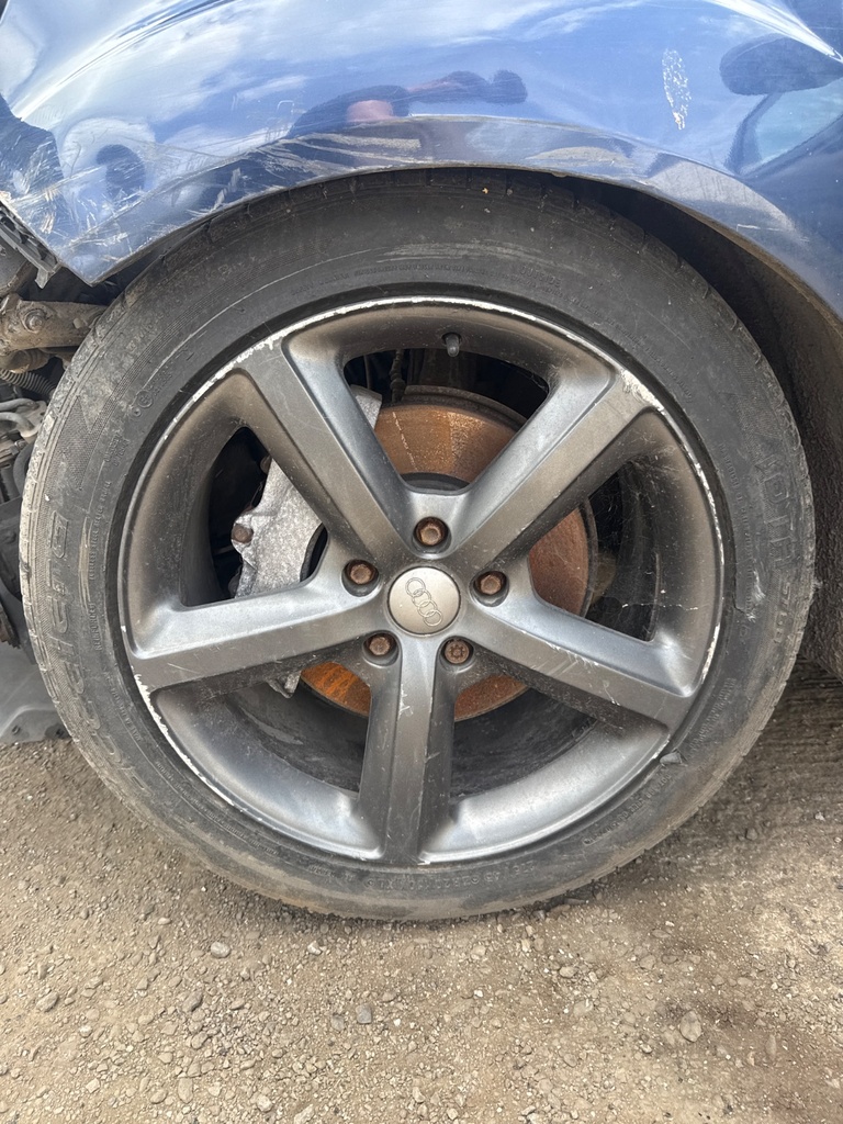 [EPE-109799] Llanta de aleación Audi Q7 4LB