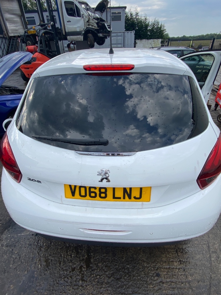 [EPE-110535] Portón trasero Peugeot 208 2018