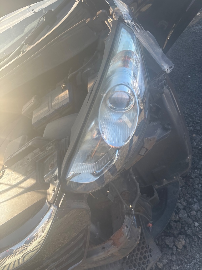 [EPE-110750] Faro derecho Hyundai IX35