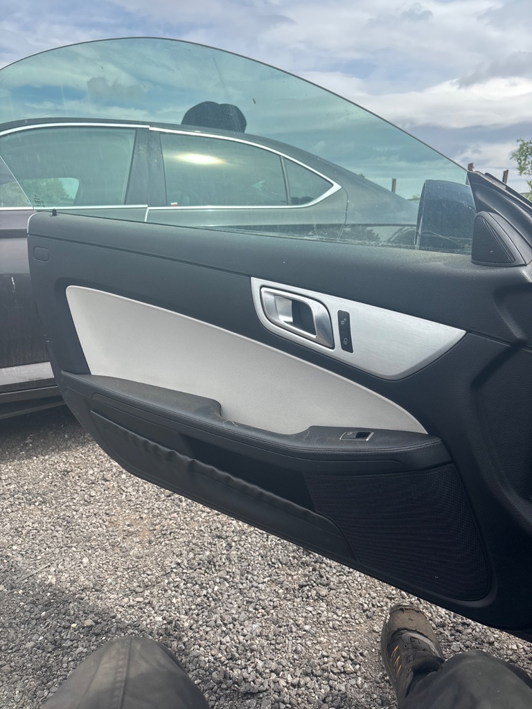 [EPE-112512] Panel interior de puerta delantera izquierdo Mercedes-Benz SLK 2012