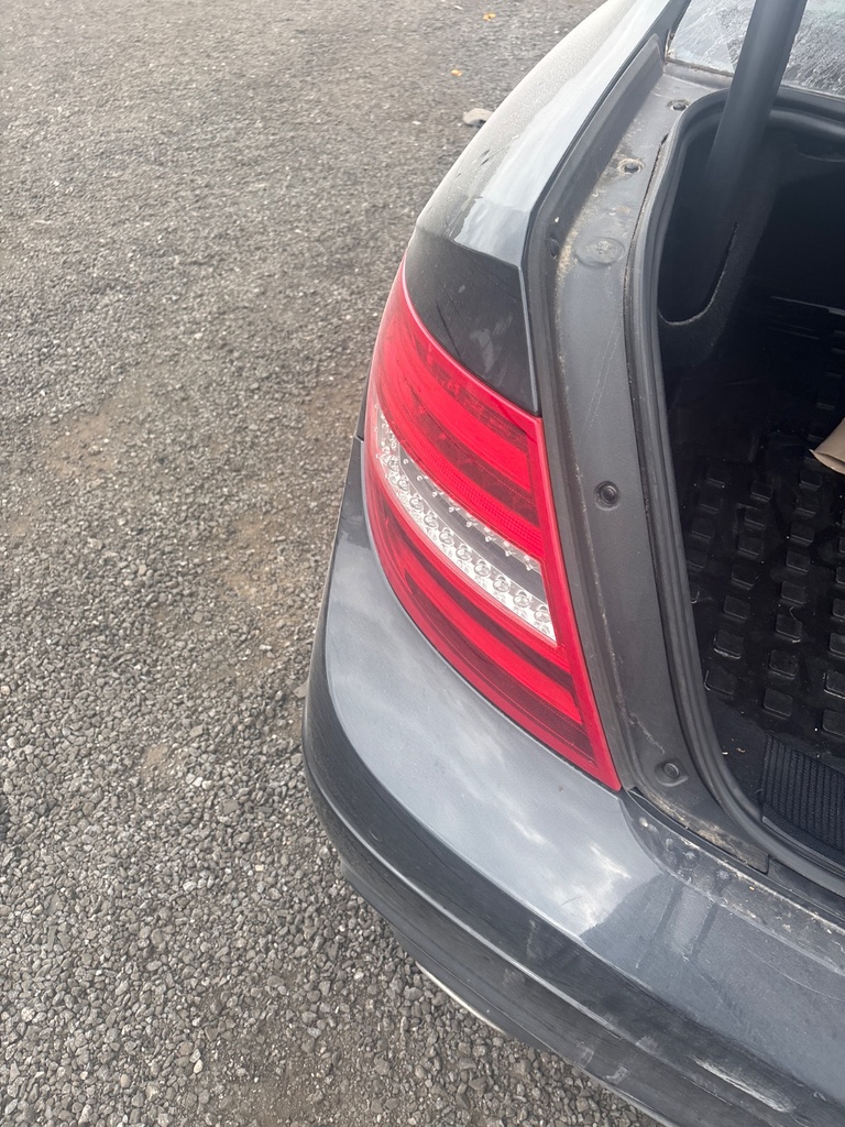 [EPE-116302] Piloto trasero izquierdo Mercedes-Benz Clase C 2013