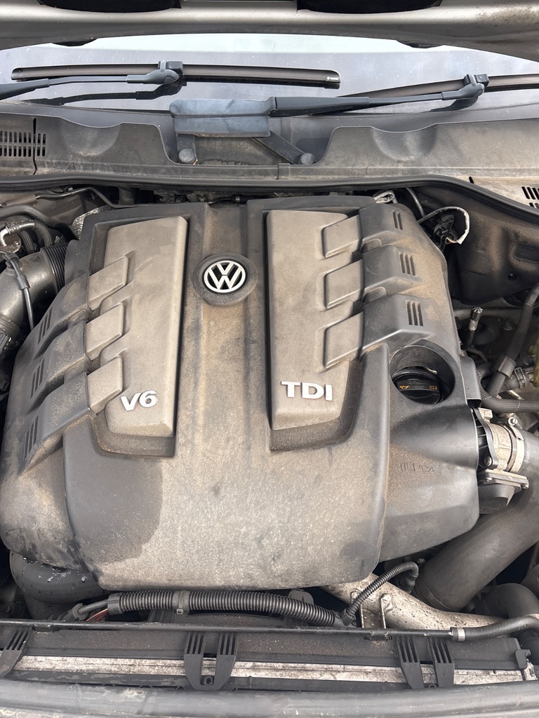 [EPE-117291] Tapa de motor VW Touareg